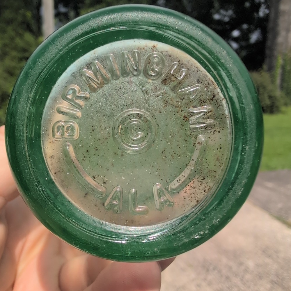 Vintage Coca-Cola Birmingham Alabama Hobbleskirt 6.5 oz Green Glass Coke Bottle - Picture 2 of 3